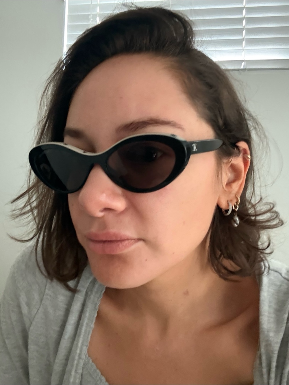 Chanel 5416-A Black and beige Sunglasses - Picture 4 of 4